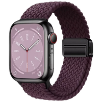 Arqura Apple Watch Armband in Deep Crimson Cherry – weiches, atmungsaktives Nylon mit Magnetverschluss